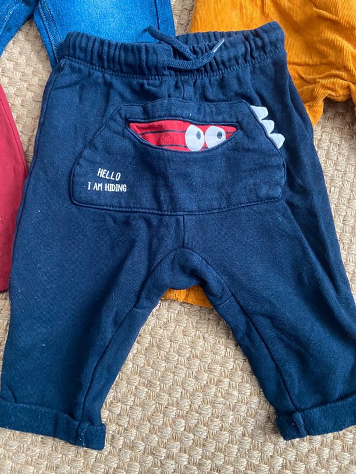 Lot pantalons 9 mois - photo numéro 2