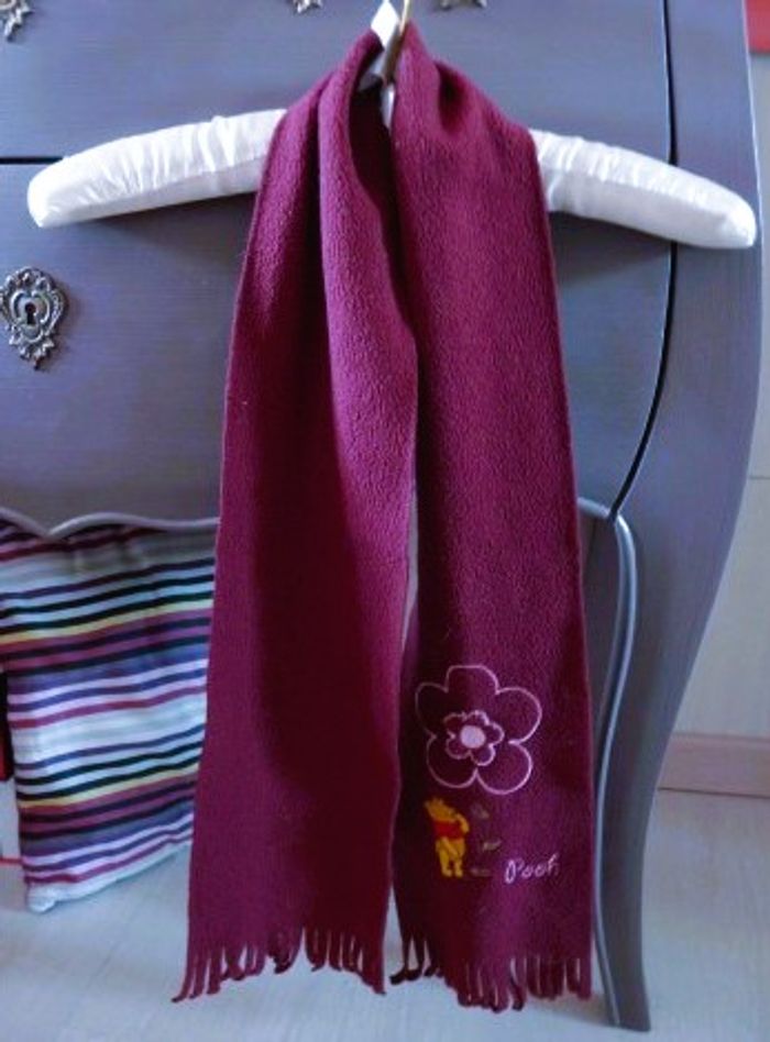 Bonnet écharpe Fille titi winnie l'ourson disney 3 ans très bon état - photo numéro 3