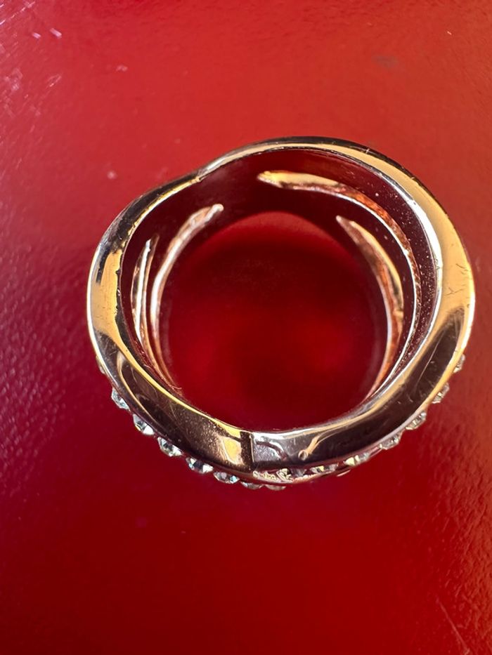 Bague fantaisie avec brillants - photo numéro 2