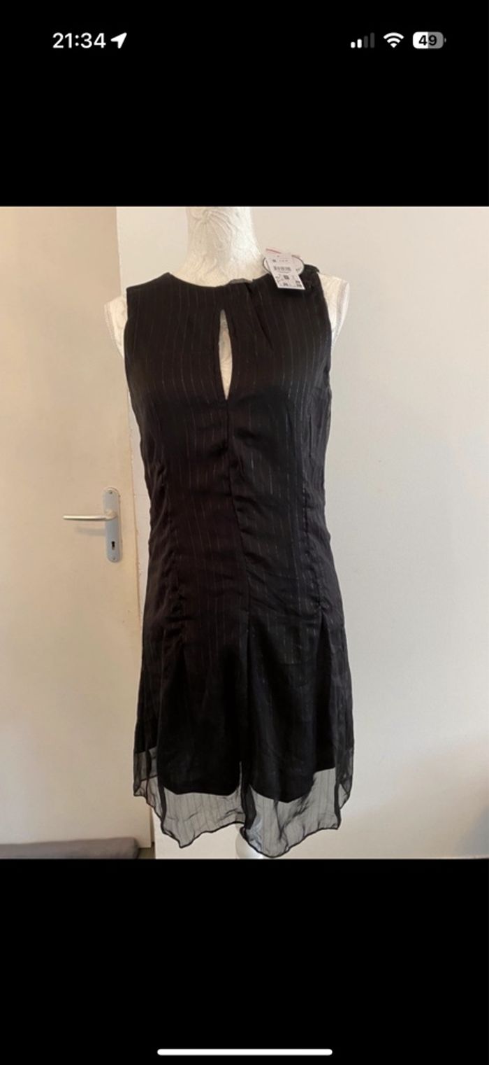 Robe noire neuve Taille M - photo numéro 2