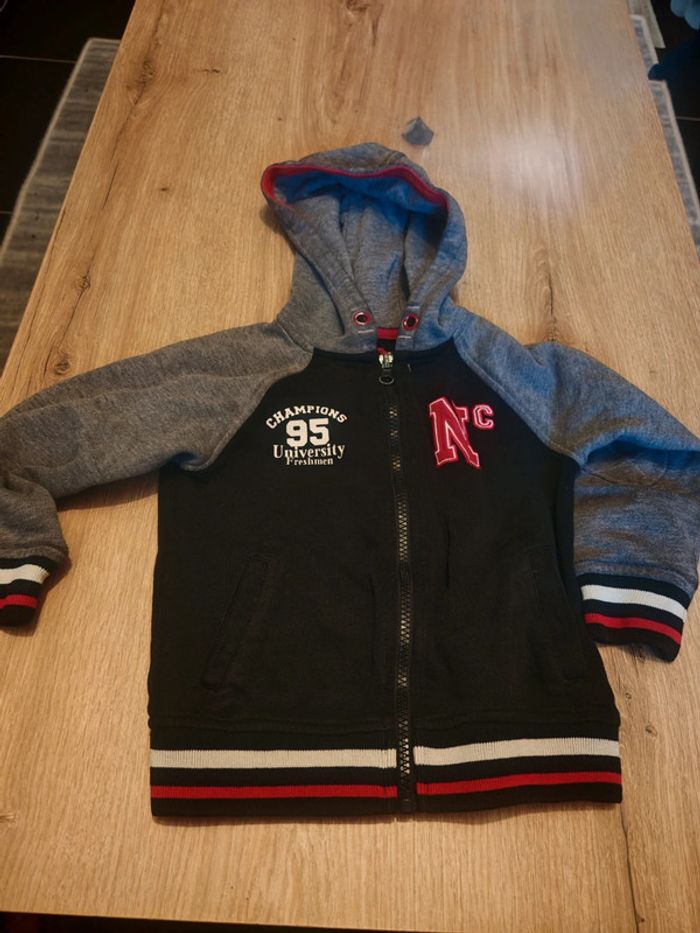 Veste 4 ans - photo numéro 2