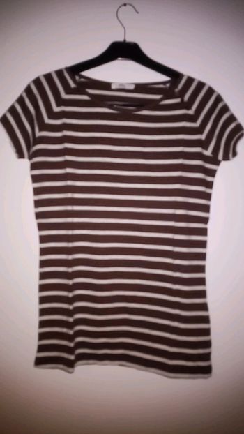 Tee shirt à rayures