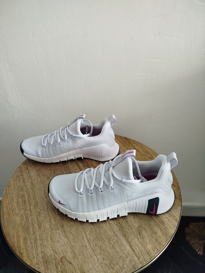 Baskets Nike T 38 - photo numéro 3