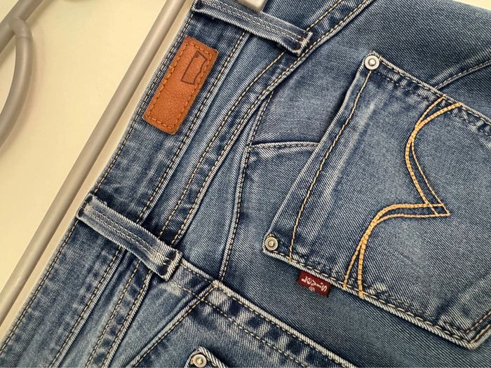 Jean Levi’s push up authentique - photo numéro 4