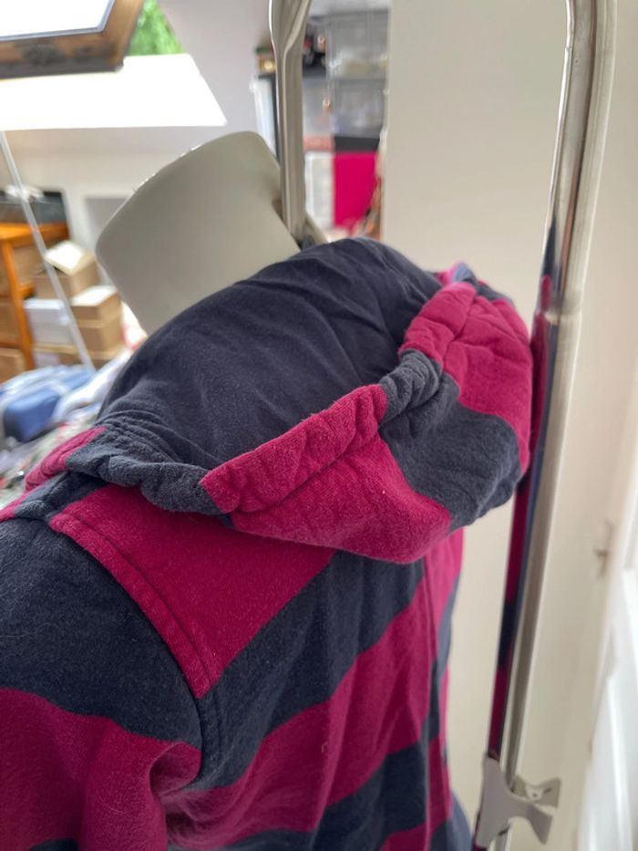 Gilet a capuche et à rayures - photo numéro 9