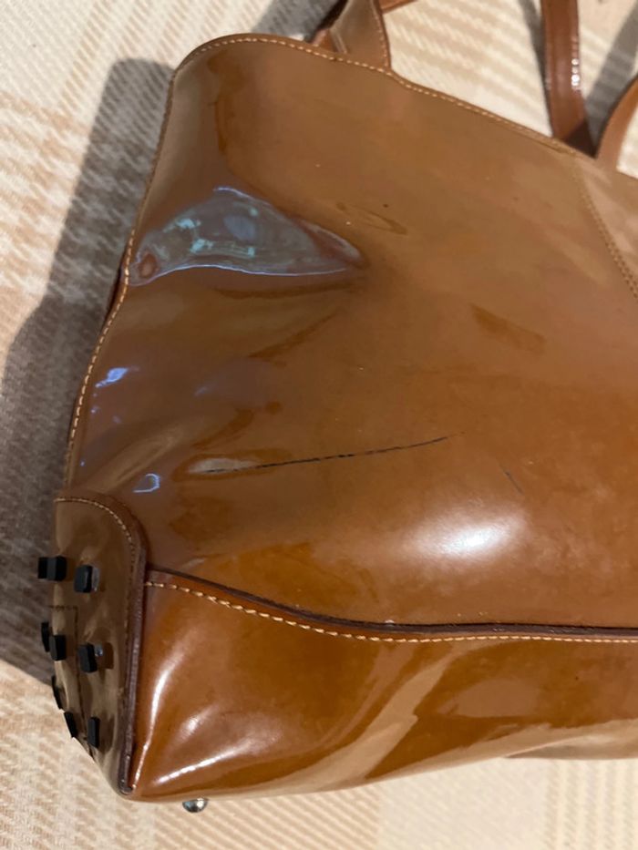 Magnifique sac à main laqué marron pour 2 euros seulement - photo numéro 4