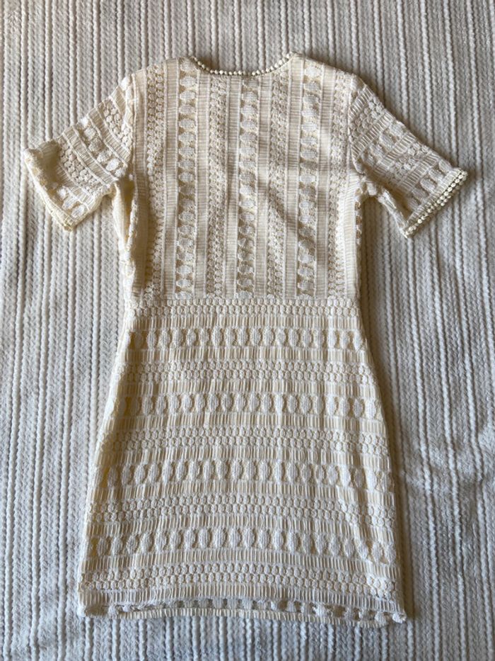 Très jolie robe blanche / Taille 40 - photo numéro 2