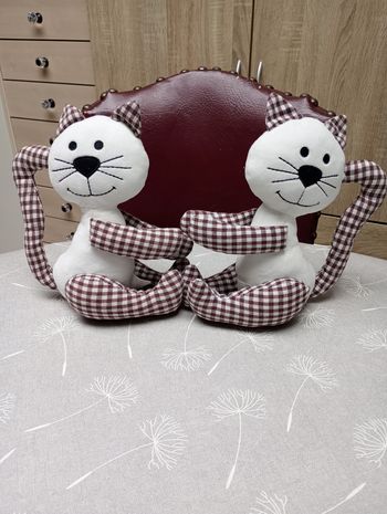 Attaches rideaux chats