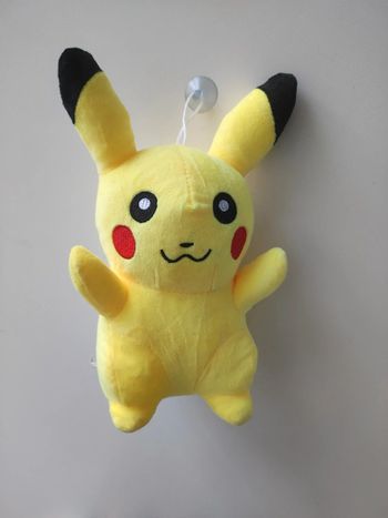 Peluche Pokémon Pikachu