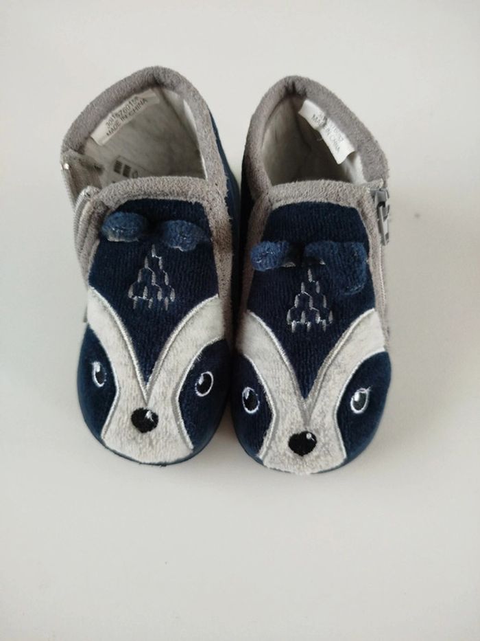 Chaussons taille 20