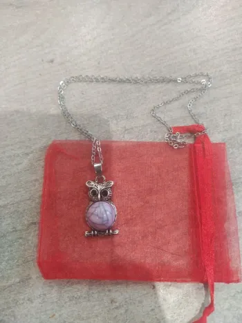 Collier hiboux / chouette ventre rose