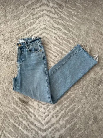 Jean droit bleu Zara