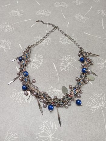 Collier argenté perles