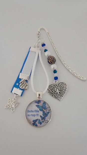 Cadeau belle fille, bijoux de sac ou marque page " belle fille au top "