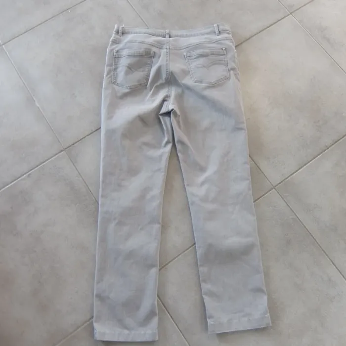 Jean droit gris T38-40 - photo numéro 2