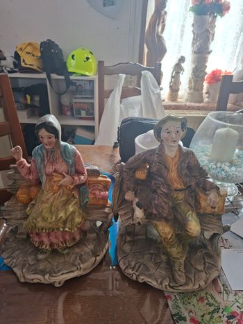 Lot 2 bibelots grand mère et grand père