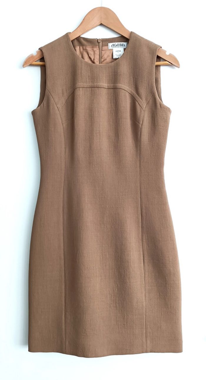 Robe marron camel sans manches. Agatha girls. Laine. Taille 36
