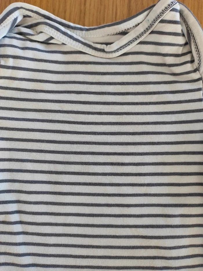 Lot de 3 bodies TAO 6 mois - photo numéro 8