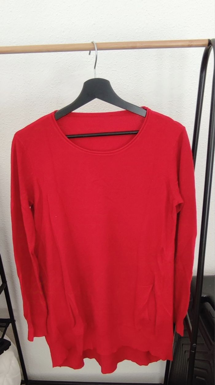 Pull long rouge col rond - Taille M/L