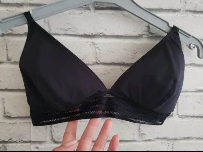 Haut de maillot de bain triangle noir