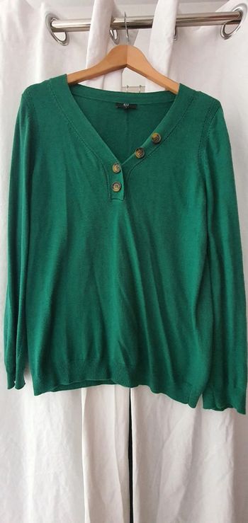 Pull léger col bouton