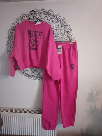 Ensemble survêtement Nike fille