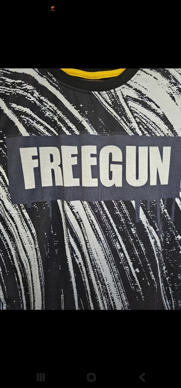 Tshirt - photo numéro 2