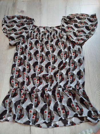 Blouse légère T 40 tbe