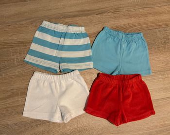 Lot de 4 shorts 6 mois