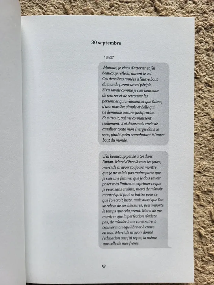 Livre "Amours solitaires" de Morgane Ortin - Roman épistolaire moderne - photo numéro 5