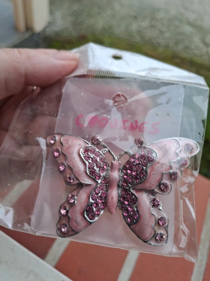Broche papillon rose - photo numéro 4