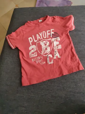 T-shirt rouge
