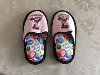 Chaussons Monster High pointure 29 Neufs