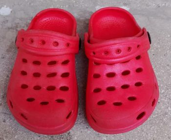 5 paires de chaussures diverses 22/23