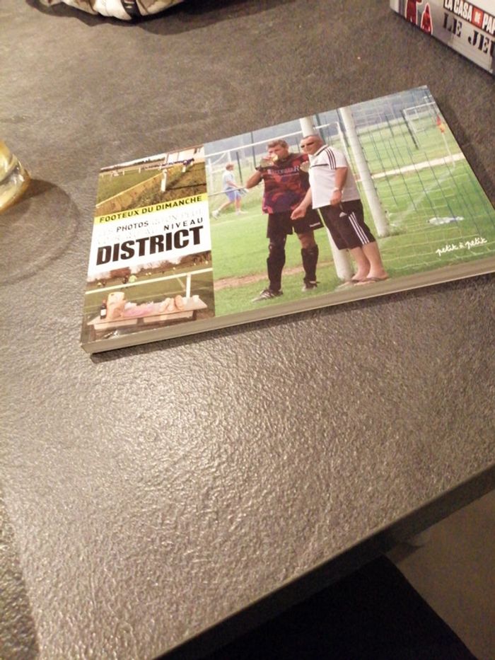 Livre photos district - photo numéro 2