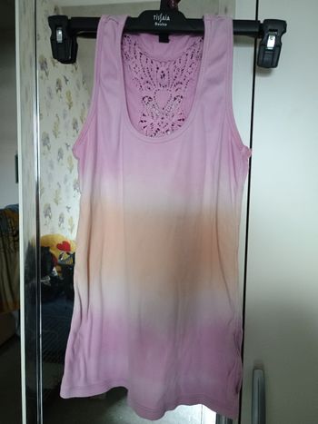 Débardeur femme avec broderie dans le dos