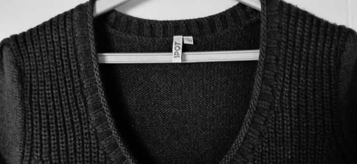 Robe lainage noire - photo numéro 2