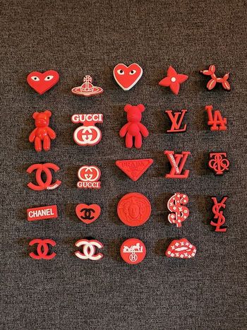 Jibbitz/PinsCrocs/Charms