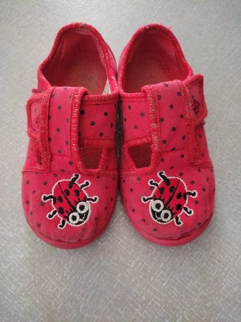 Chaussons coccinelle à scratch P.26