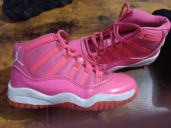 Air Jordan fille taille 32