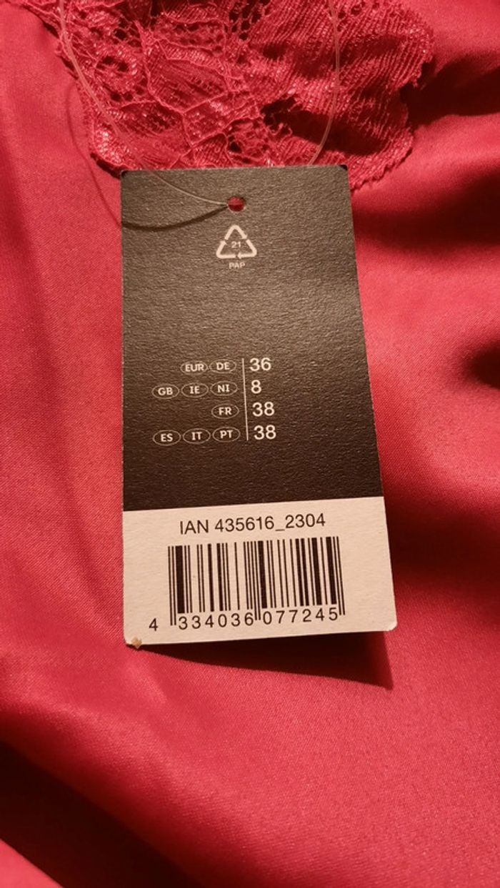 Magnifique ensemble neuf de lingerie rouge, Esmara, taille 38 - photo numéro 8