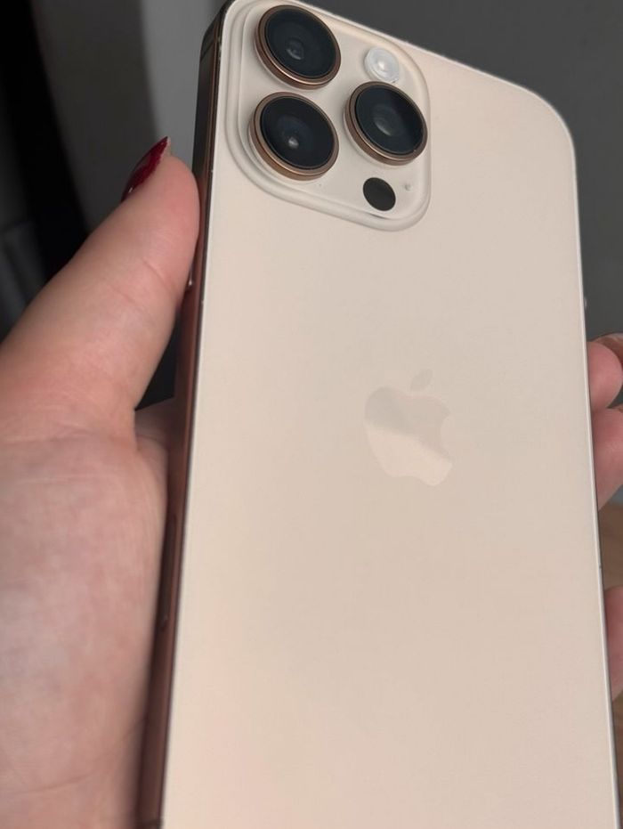 Iphone -16-pro-max