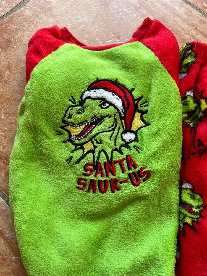 Pyjama de Noël polaire Primark 4/5ans neuf - photo numéro 2