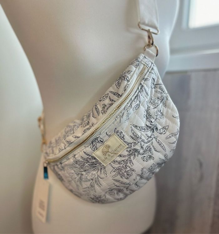 Sac banane neuf - photo numéro 2