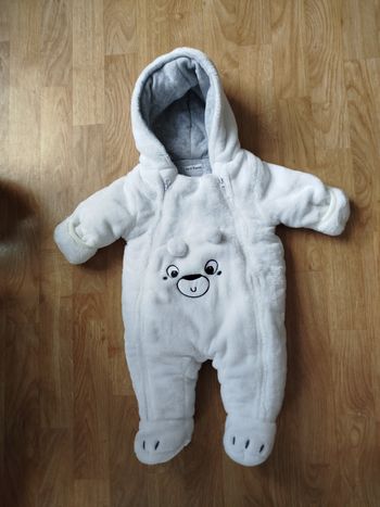 Combinaison taille 3 mois