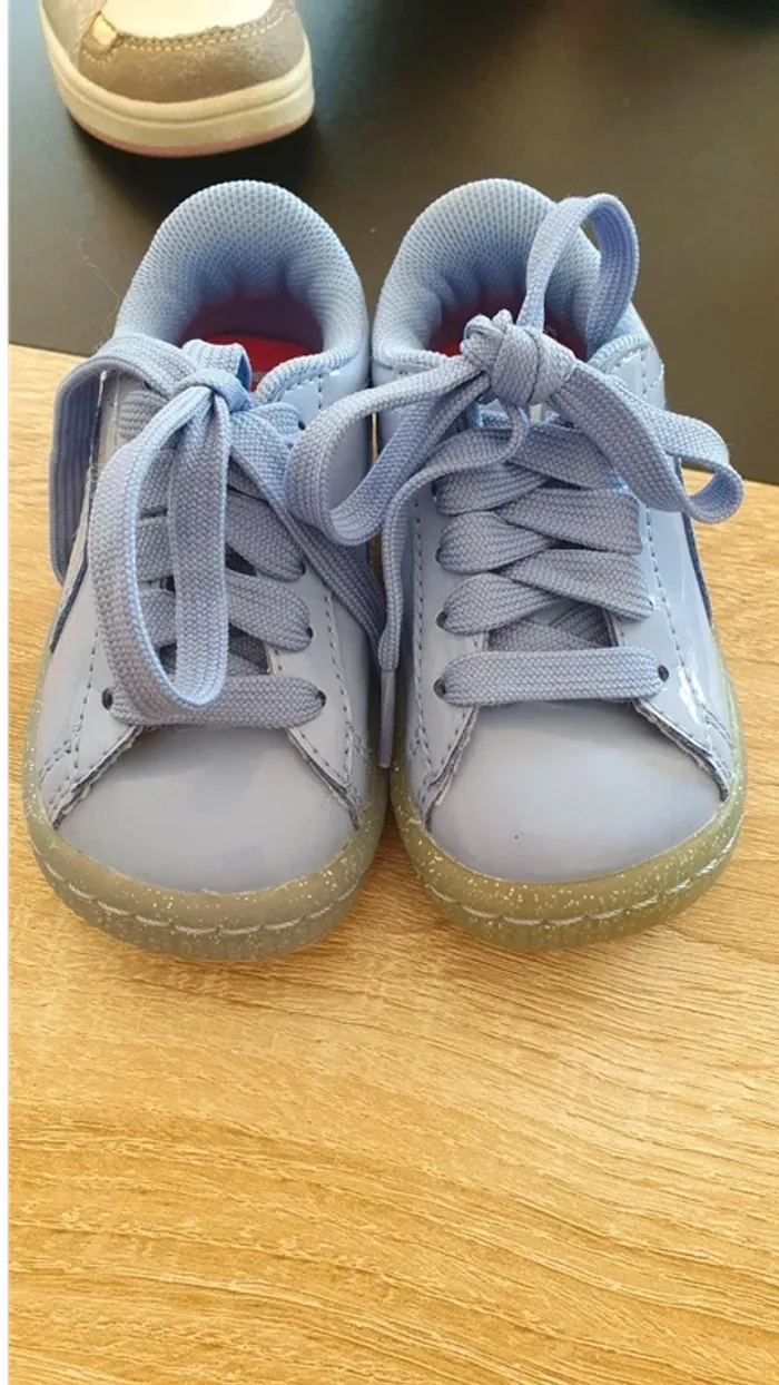 Lot de 3 paires de chaussures pointure 20 - photo numéro 2