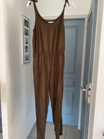 Combinaison kaki Bizzbee taille 34