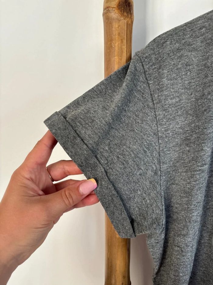 t-shirt gris à paillettes argentées - photo numéro 5
