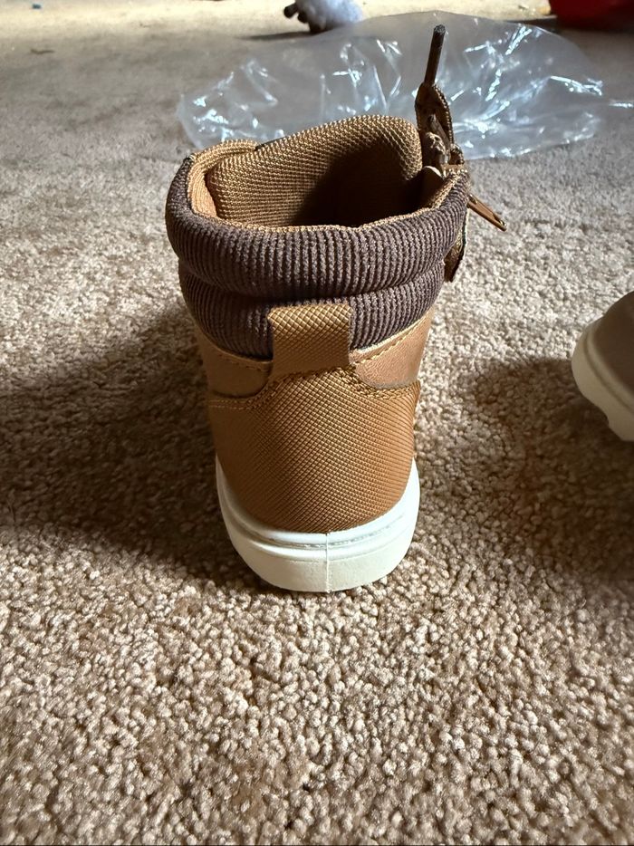 Superbes bottines garçon neuves avec étiquette pointure 25 - photo numéro 6