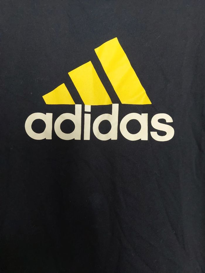 Tee-shirt noir adidas et jaune - photo numéro 4